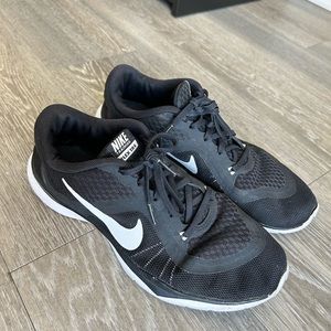 Nike Woman Shoes size 7.5